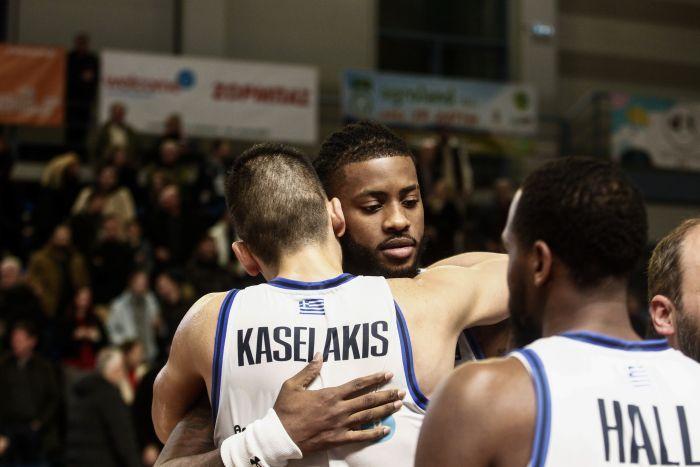 Γουότσον Καρδίτσα - Περιστέρι