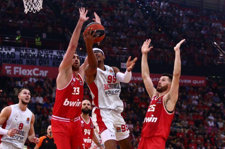 Τσίμα Μονέκε Ολυμπιακός