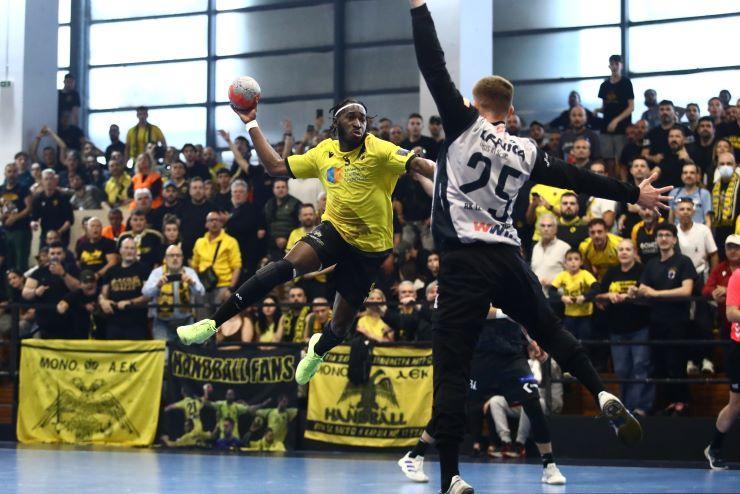 ΑΕΚ Ίζβιντατς