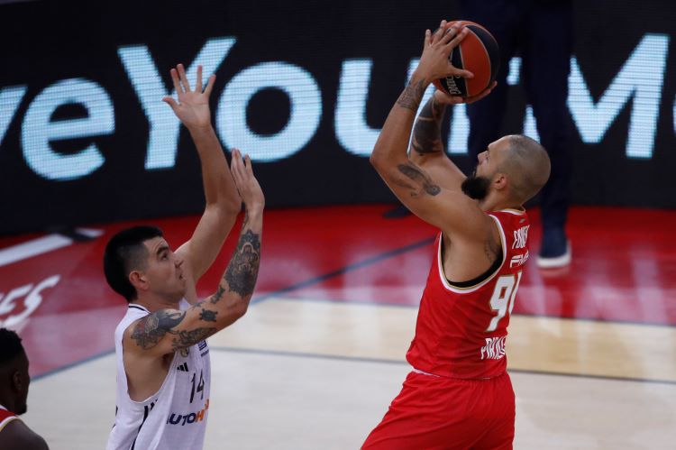 Ολυμπιακός ρεαλ φουρνιέ ντεκ