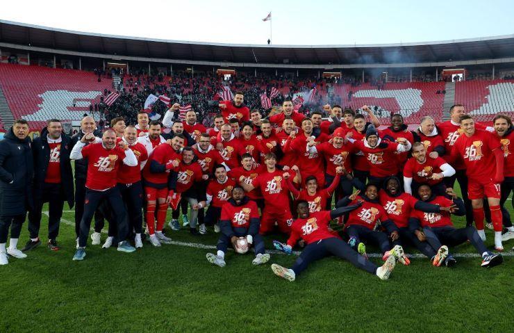 ερυθρός αστέρας