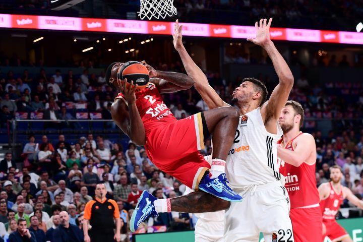 Έντι Ταβάρες Μόουζες Ράιτ Ρεάλ - Ολυμπιακός