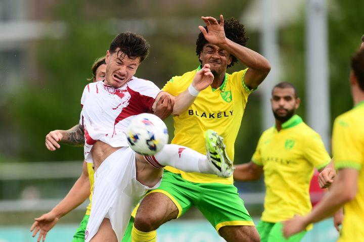 Μπιανκόν Νόριτς - Ολυμπιακός