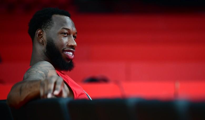 Ντόντα Χολ ΣΕΦ