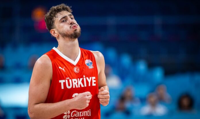 Αλπερέν Σενγκούν