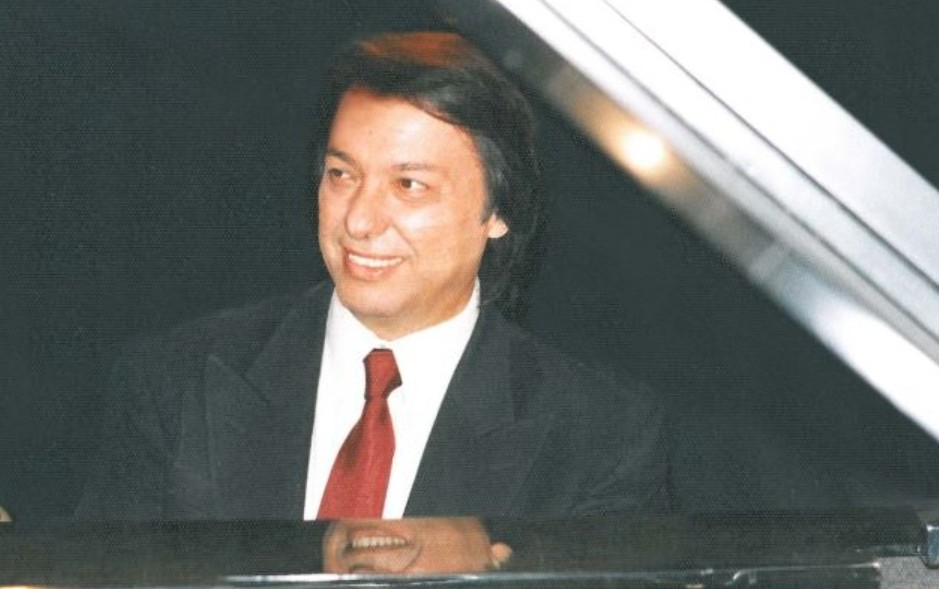 Γιώργος Νιάρχος