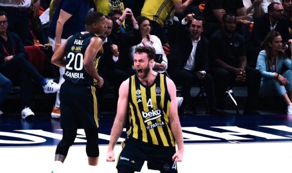 Μέλι Ντέβον Χολ Φενέρμπαχτσε