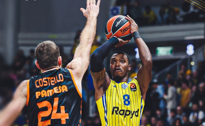 Λονι Γουόκερ Κοστέλο Μακάμπι - Βαλένθια