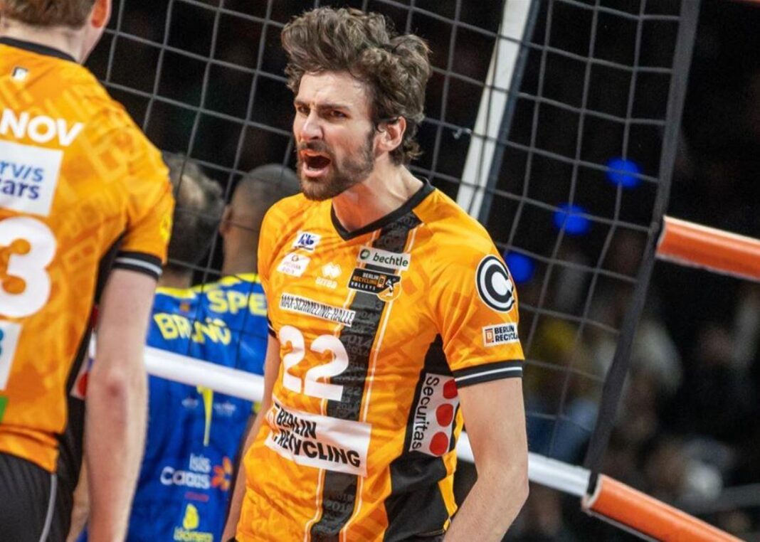 Τζέικ Χέινς