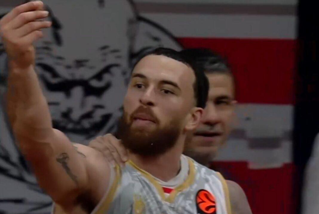 Μάικ Τζέιμς