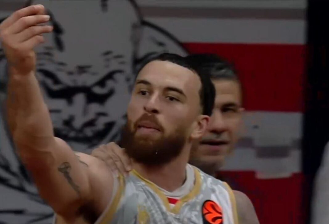 Μάικ Τζέιμς