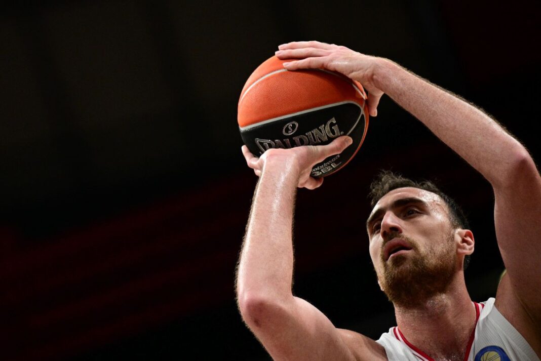 Μιλουτίνοφ