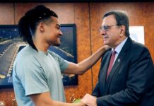 Η ΕΟΕ επιβραβεύει τον Καραλή για το ασημένιο στο Παγκόσμιο κλειστού στίβου